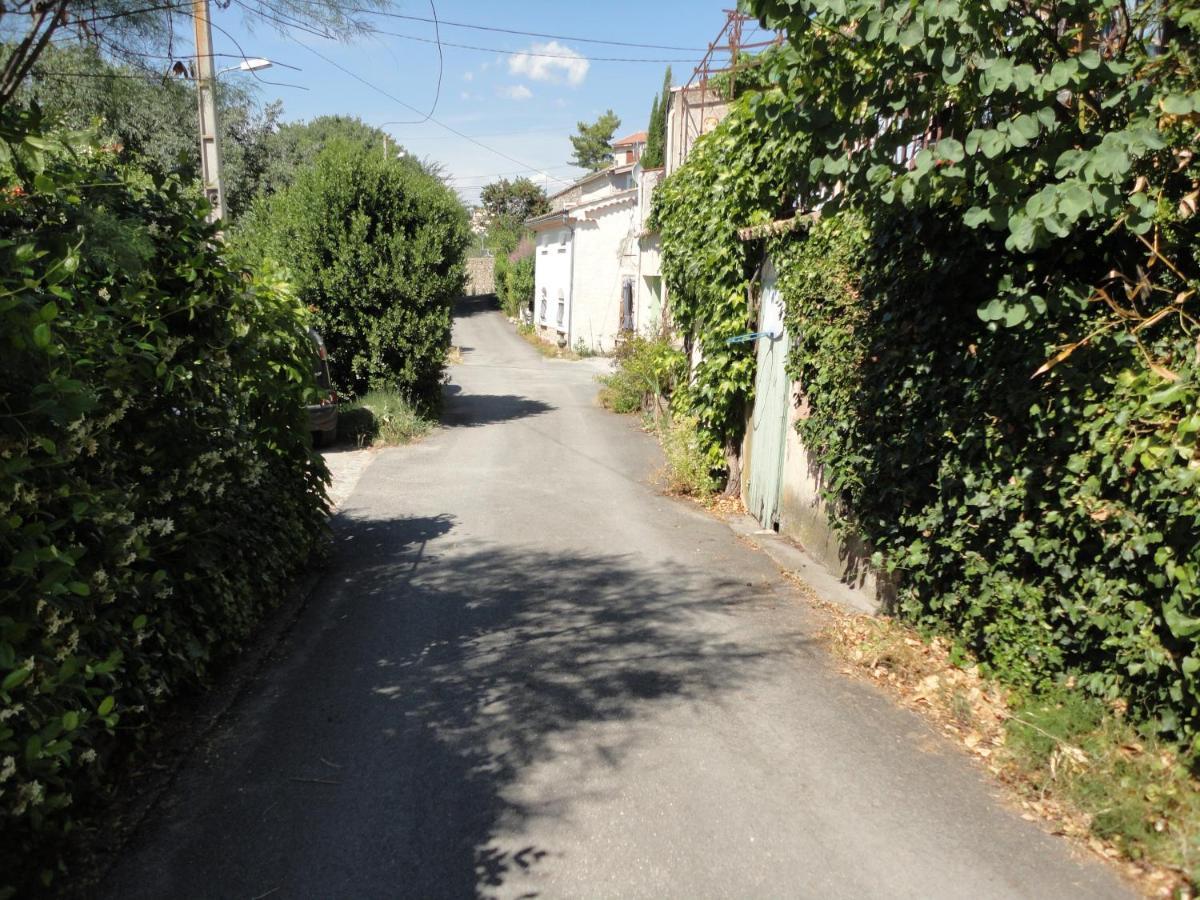 Joli Appartement Dans Village Calme En Provence Les Mees Экстерьер фото