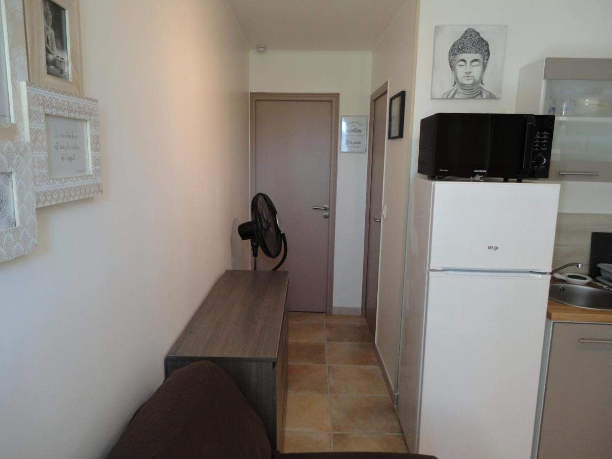 Joli Appartement Dans Village Calme En Provence Les Mees Экстерьер фото