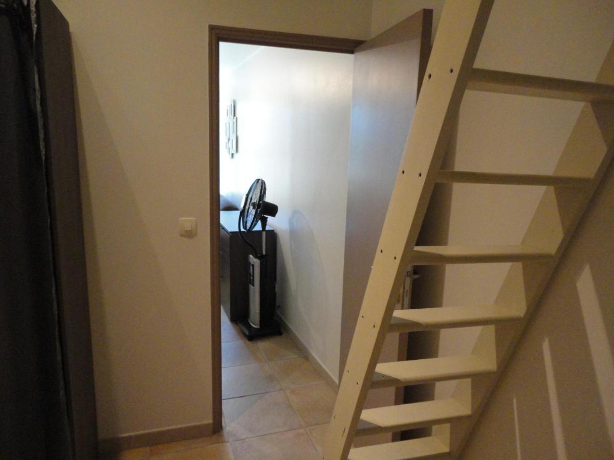 Joli Appartement Dans Village Calme En Provence Les Mees Экстерьер фото