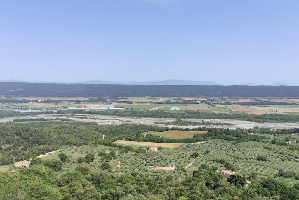 Joli Appartement Dans Village Calme En Provence Les Mees Экстерьер фото